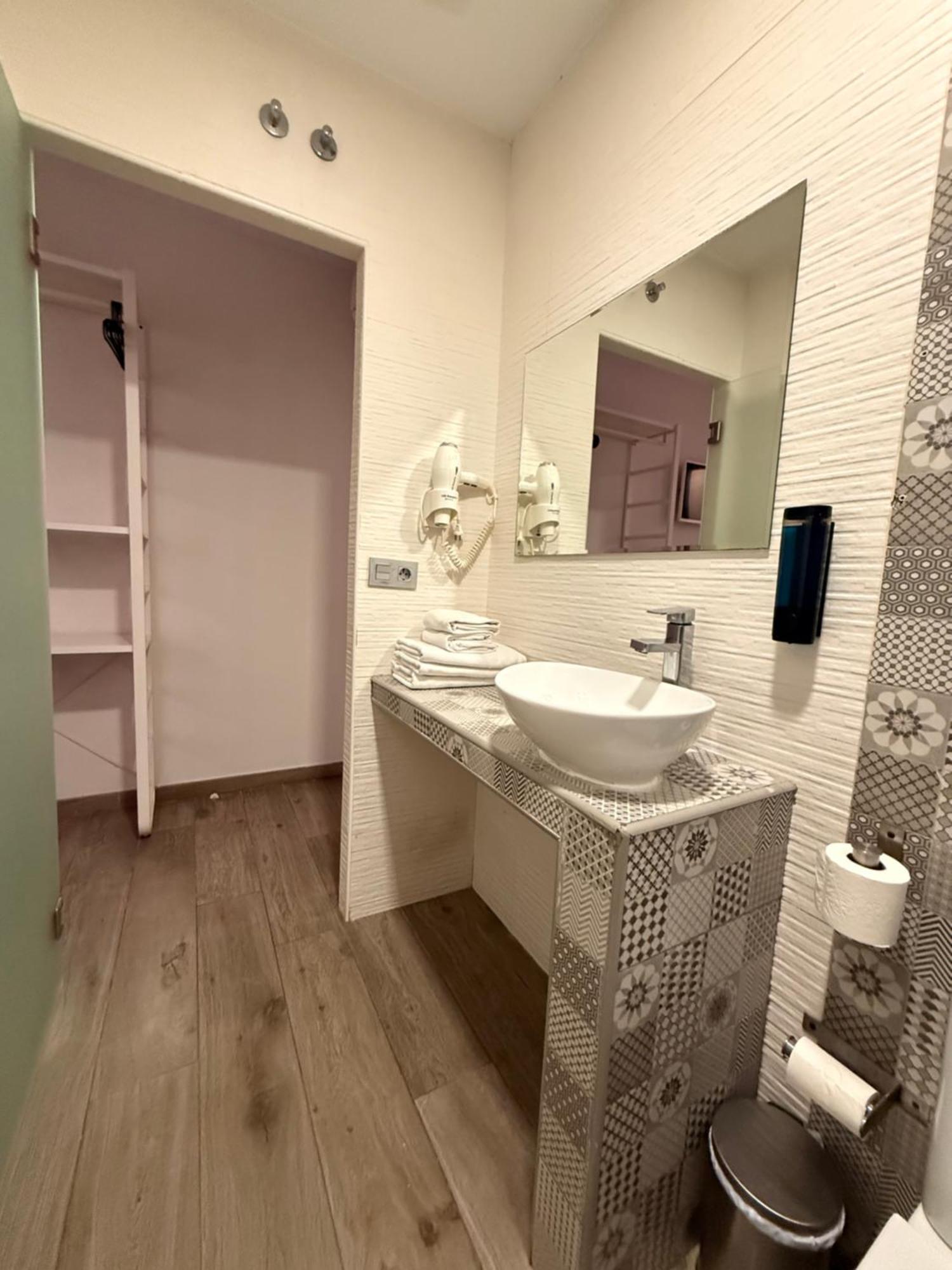 Hostal Letto Dal Mare Valência Exterior foto